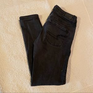 3 for $25 🎉 Women’s Black American Eagle Super Stretch Skinny Jeans